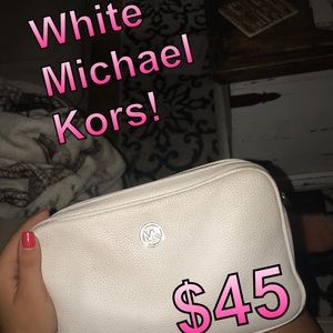 White Michael Kors Crossbody Purse